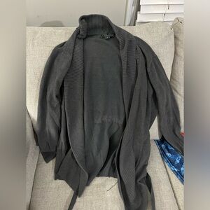 Barefoot dreams short gray robe